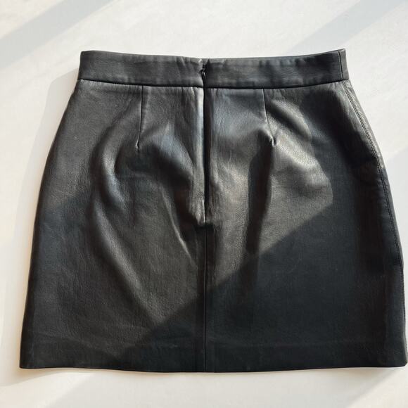 Wilfred Aritzia High-waisted Vegan Leather Patio Mini Skirt Black - Picture 6 of 10